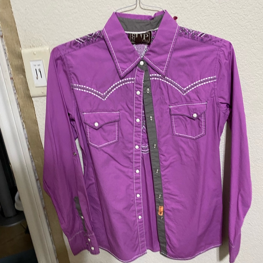 Women’s rodeo button